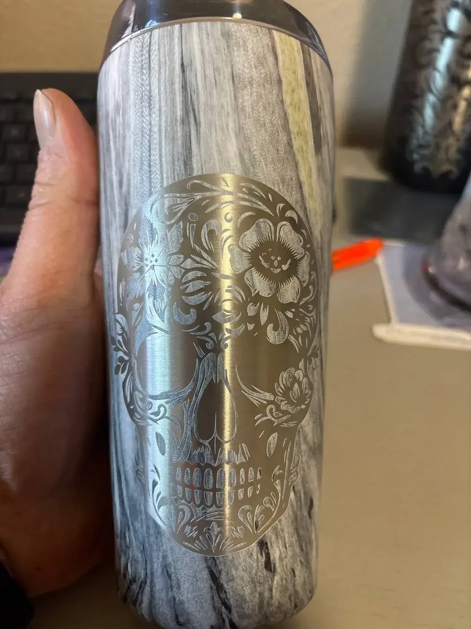 photo_5627368243048064952_y